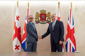 თავდაცვის მინისტრმა ბრიტანეთის ელჩს უმასპინძლა
