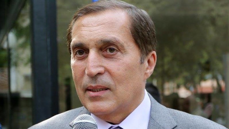 ბურჭულაძის განცხადებით, იგი ქუთაისის საოპერო თეატრში არ შეუშვეს