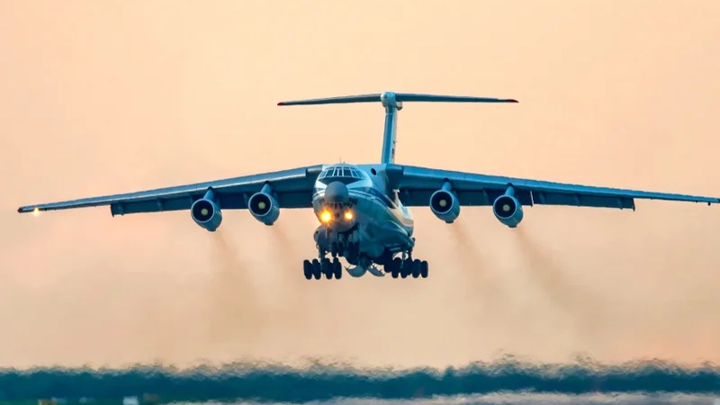 უკრაინა კიევის თავზე ორი IL-76-ის ჩამოგდების შესახებ იუწყება