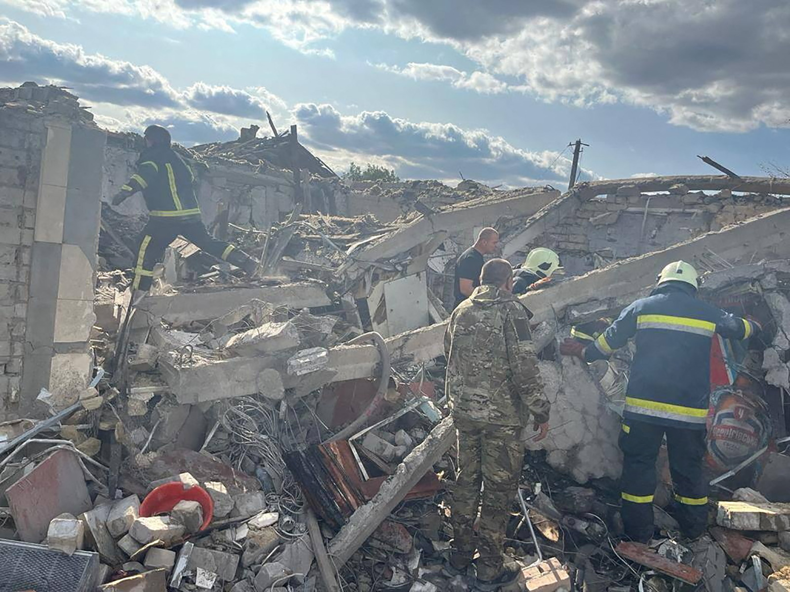 At least 50 killed in Russian strike near Kupiansk, Ukraine says