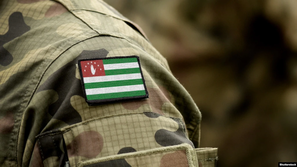 В Абхазии силовики ищут вооруженных людей