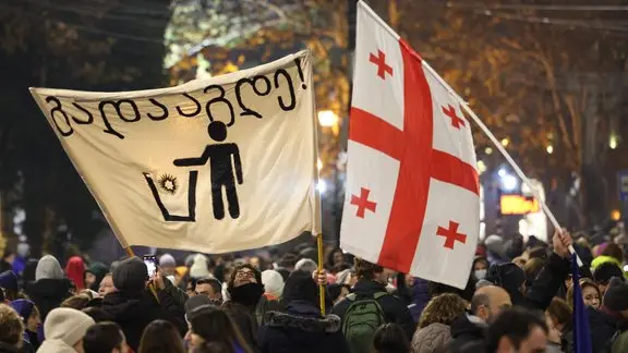 Lithuania imposes visa sanctions on 10 more Georgian citizens