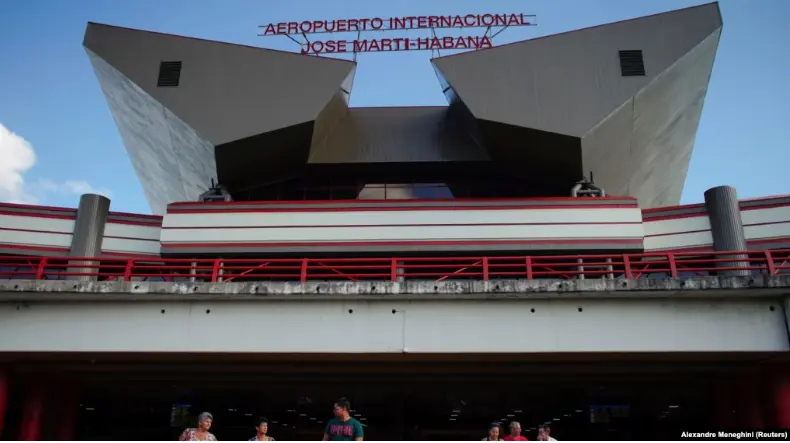 Куба заявила, что у неё закончилось авиационное топливо