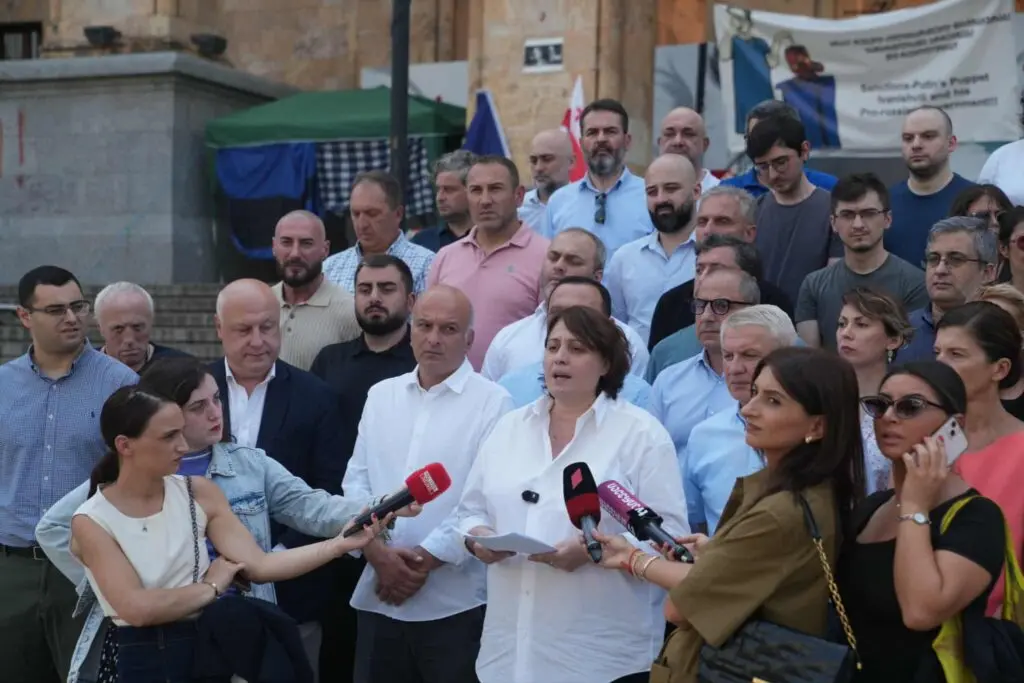 „არა რუსულ რეჟიმს, დაიცავი უვიზო" — 8 პარტია 13 სექტემბერს მსვლელობას აანონსებს