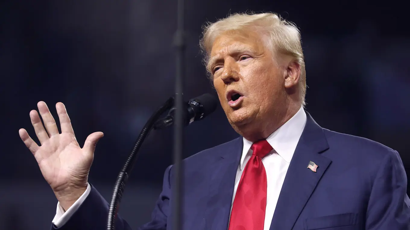 Трамп назвал «чушью» заявления Путина о «нелегитимности» Зеленского и пригрозил санкциями Москве и Киеву