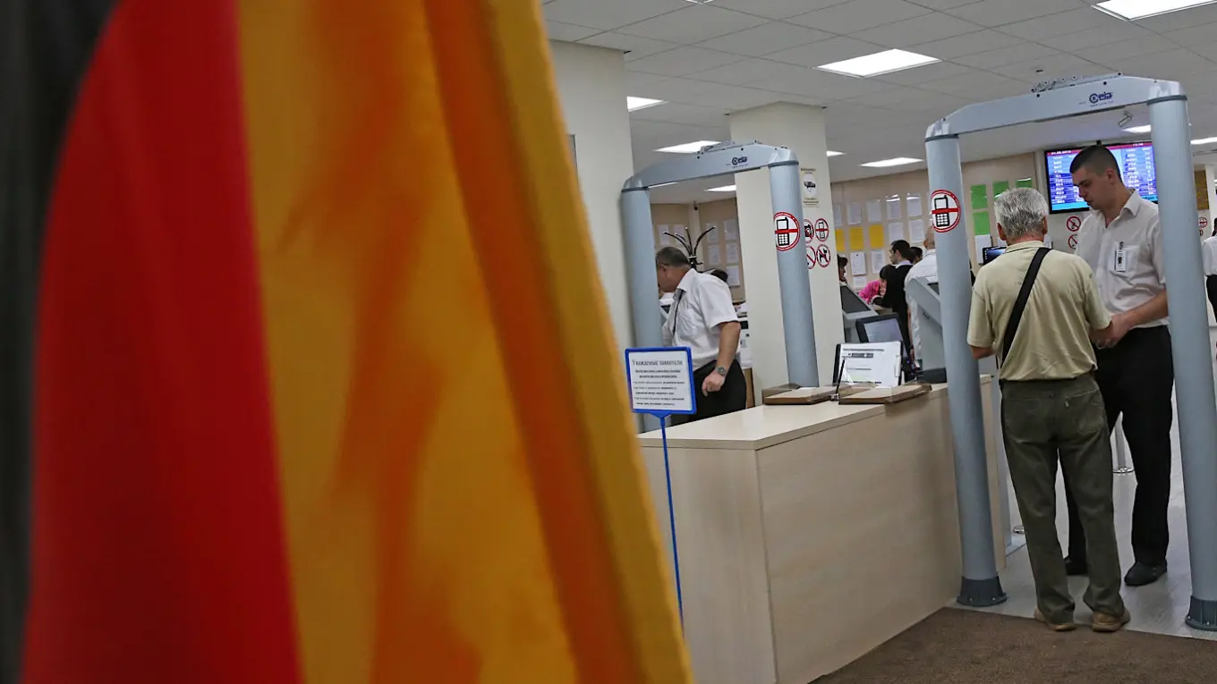 Германия перекрыла выдачу гуманитарных виз россиянам