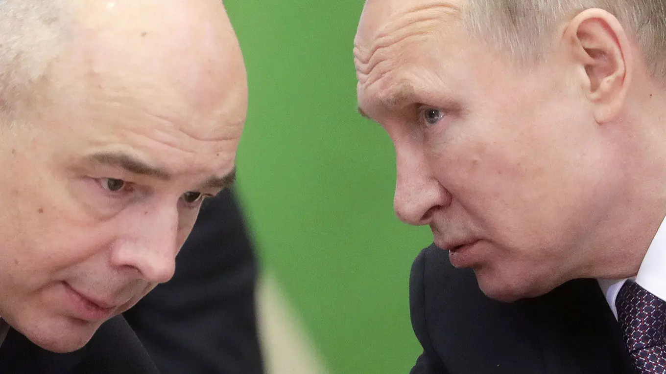 Россия в два раза увеличит долг, чтобы наполнить военный бюджет Путина