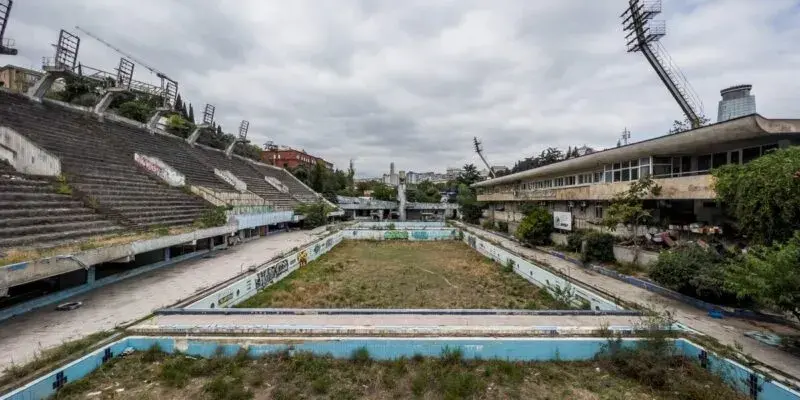 Абесадзе: «Лагуна Вере» и шелковая фабрика перейдут в собственность сына Маки Асатиани