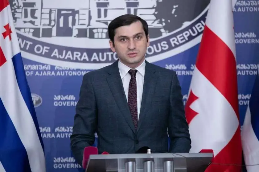 Ministry of Internal Affairs: Tornike Rijvadze was admitted to GeoHospitals with a gunshot wound to the chest