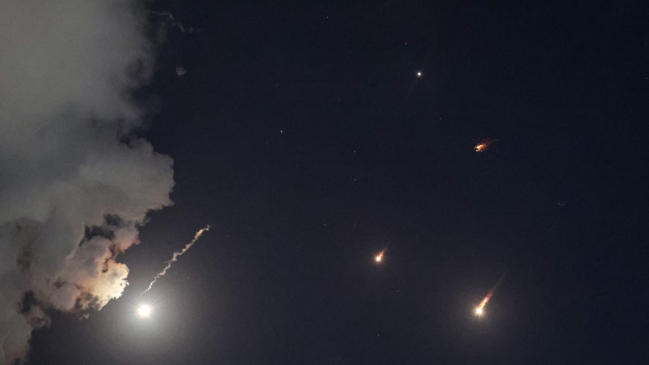 Израильские военные сообщили о запуске Ираном ракет по Израилю