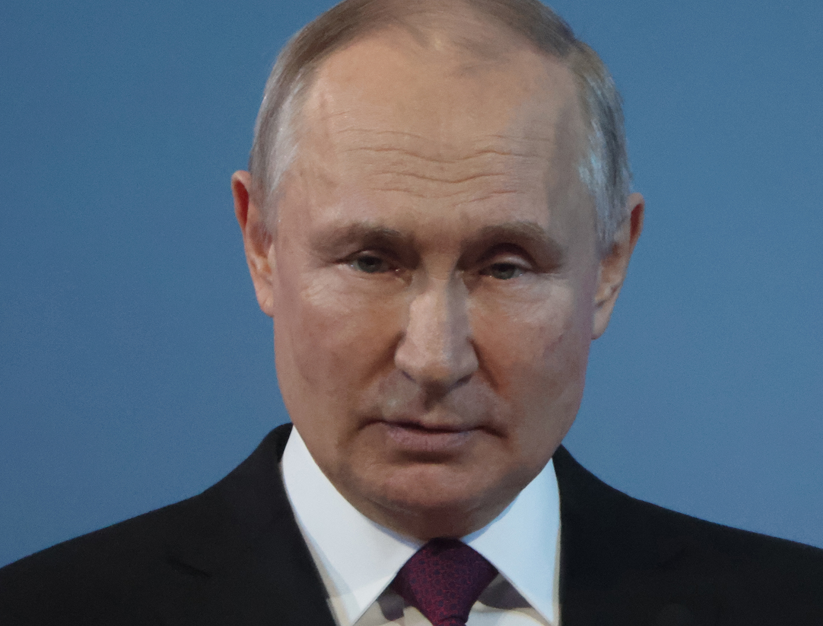 Putin visits Russian troops at military headquarters in Kherson