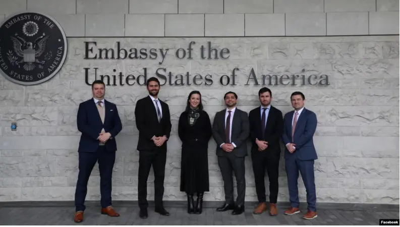 Делегация сотрудников Конгресса США встретилась в Тбилиси с лидерами «Мечты» и оппозиции
