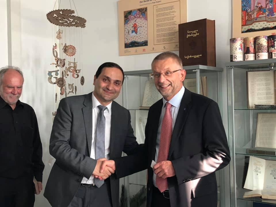 მაინის ფრანკფურტში შოთა რუსთაველის კაბინეტი გაიხსნა