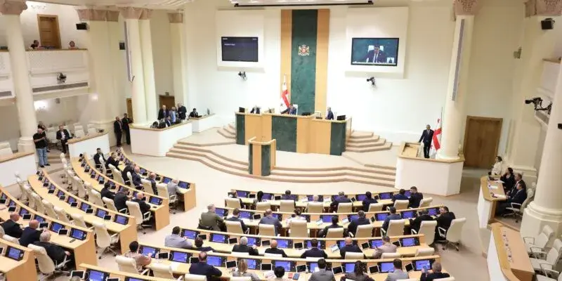 Контроль за выполнением закона об иноагентах «О прозрачности» поручат госаудиту