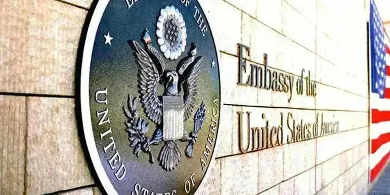 Посольство США: совершение насилия, кражи или грабежа в США может привести к аннулированию визы