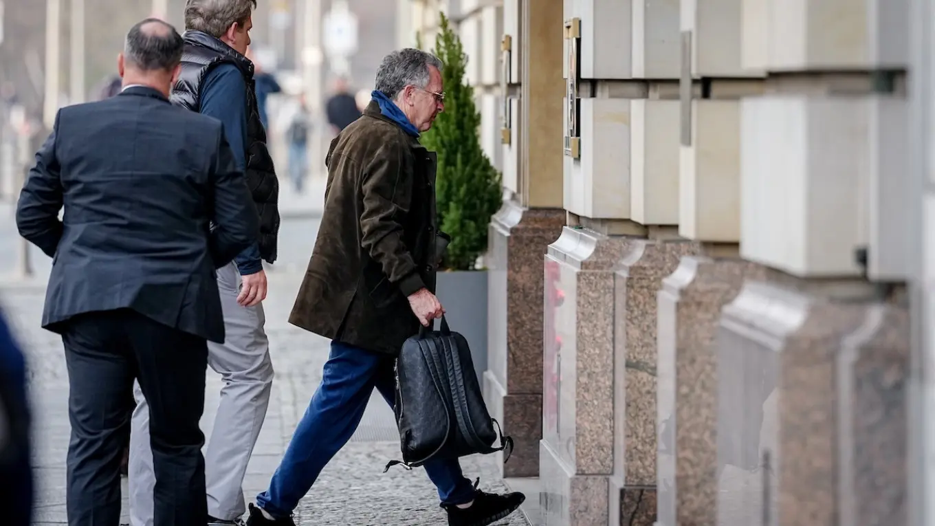 США и Украина на переговорах в Берлине не смогли согласовать «демилитаризованную зону» в Донбассе