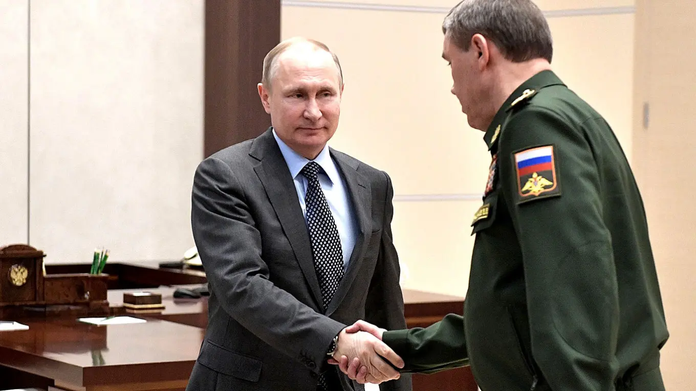 Путин не решился сменить достигшего 70-летия главу Генштаба