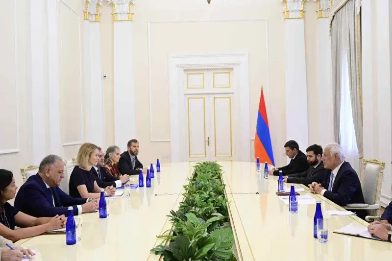 კაია კალასმა და ვაჰაგნ ხაჩატურიანმა ევროკავშირ-სომხეთის ურთიერთობების გაღრმავების საკითხი განიხილეს