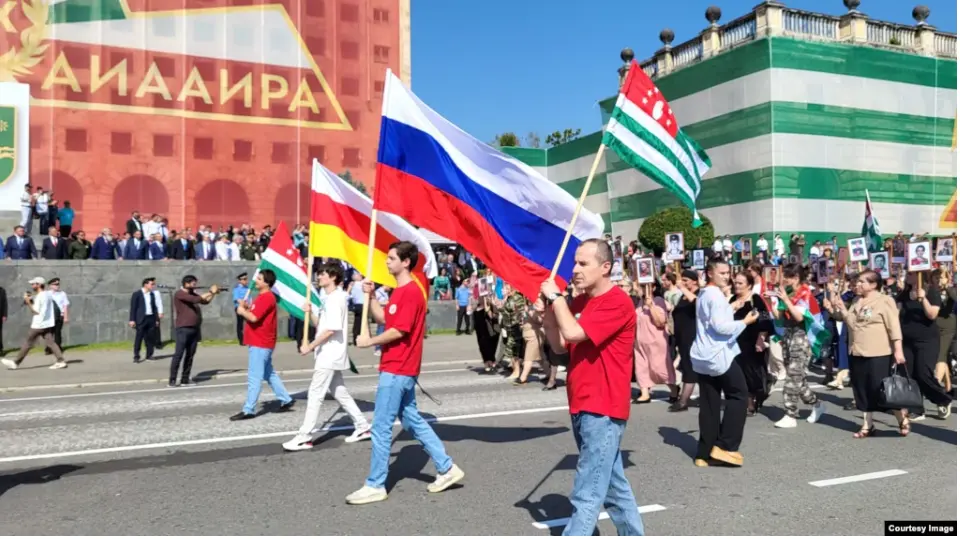 В Абхазии отмечают «День Победы и Независимости»