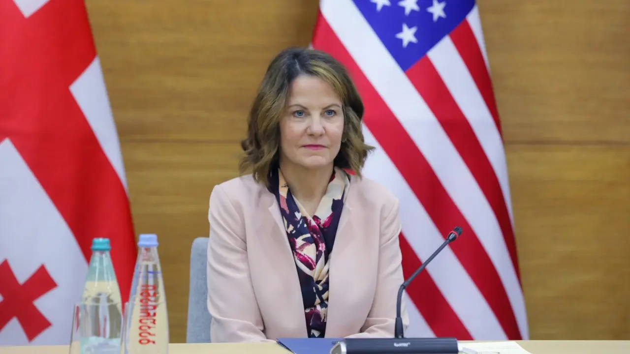 „ეს იყო მუქარის შემცველი, შეურაცხმყოფელი, არასერიოზული წერილი“ - აშშ-ის ელჩი „ოცნების“ ტრამპისადმი არასაჯარო წერილზე