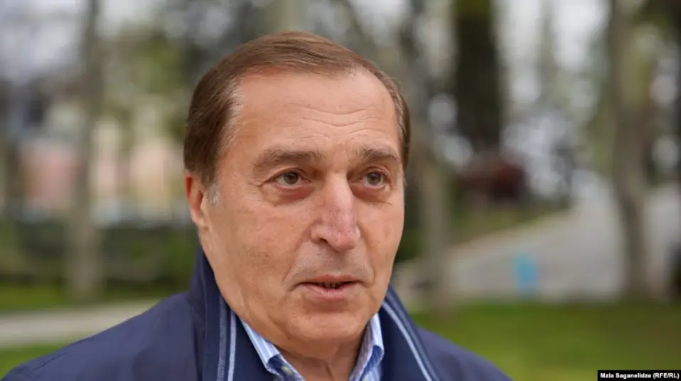 «Зачитаем Декларацию грузинского народа, и с этого момента власть будет в руках народа» - Паата Бурчуладзе