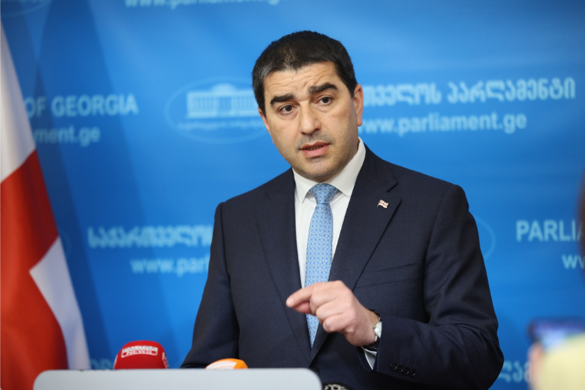 პაპუაშვილი ამბობს, რომ როთთან შეხვედრის სურვილი არ აქვთ