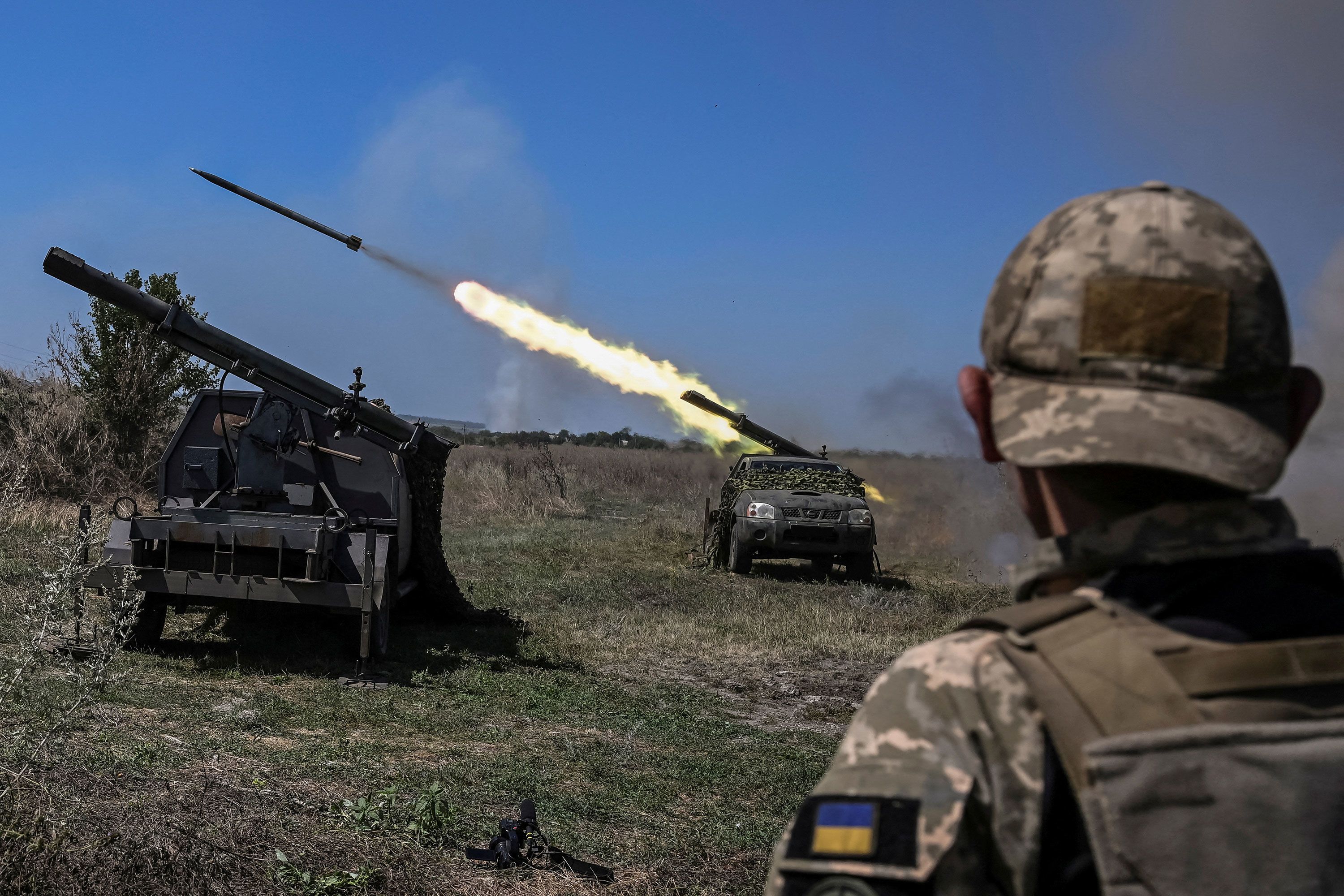 Russian troops in Kherson lack artillery and ammunition, military bloggers say