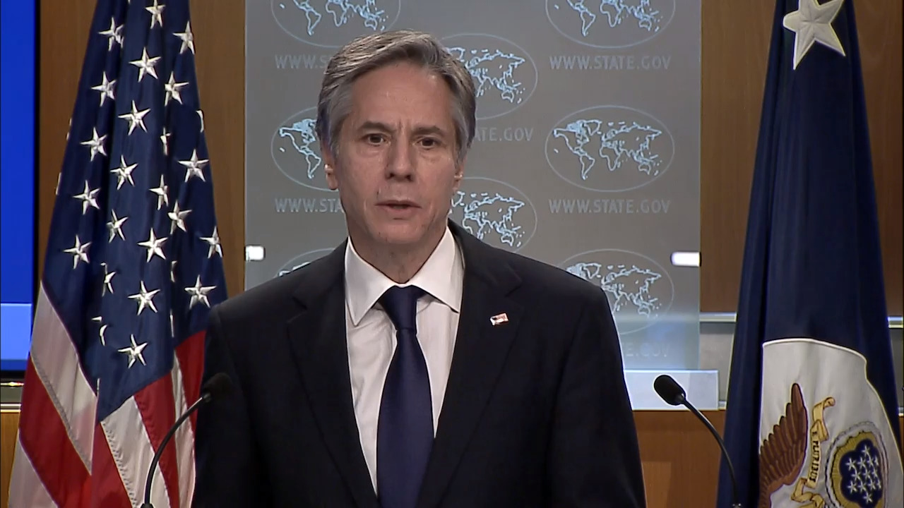 Sudan fighting: Blinken says US diplomatic convoy fired upon