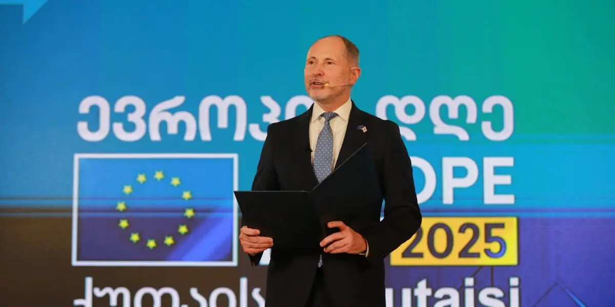 Посол ЕС: очень строгий, разрушительный отчет Еврокомиссии должен стать отрезвляющим сигналом