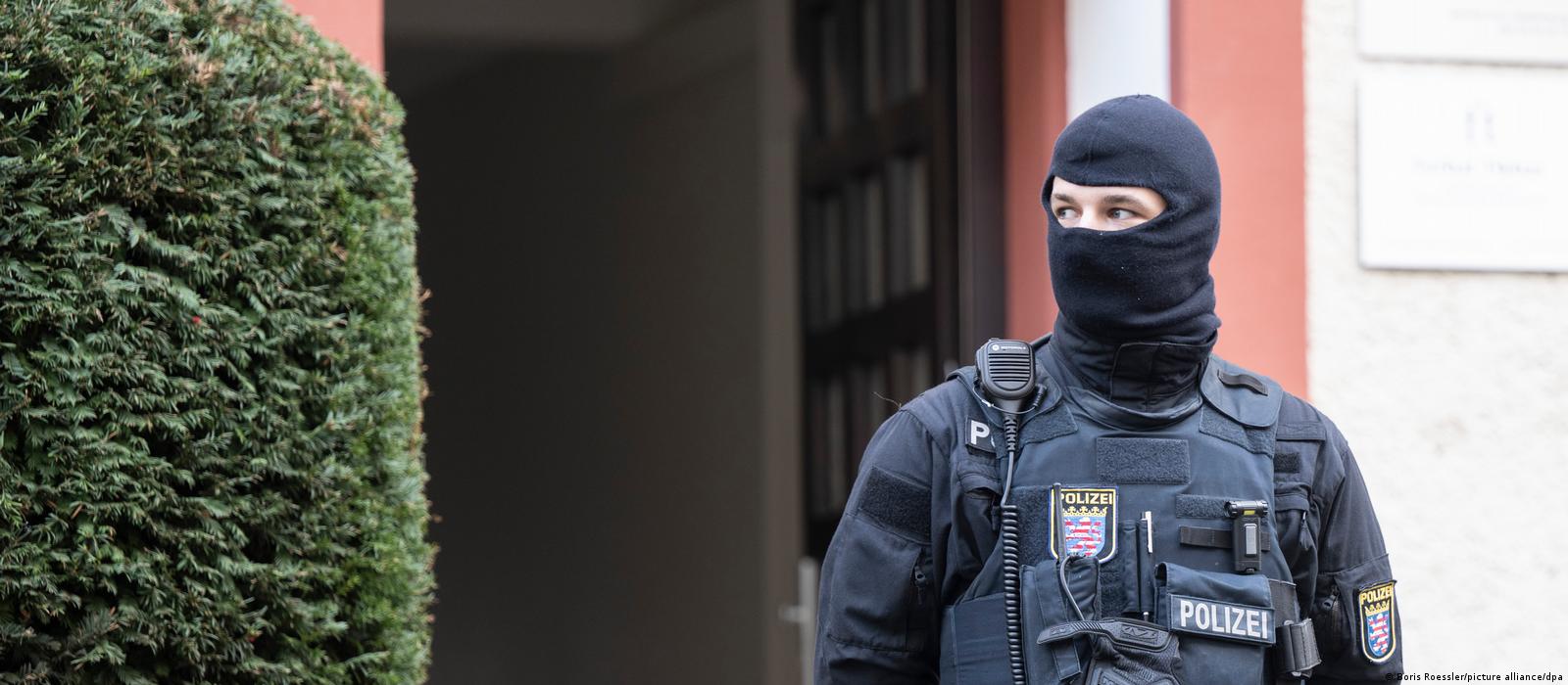 German police arrest 25 suspects in plot to overthrow state