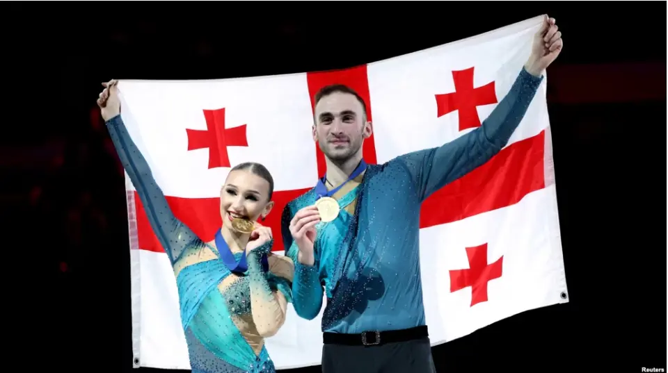 Грузинские фигуристы Лука Берулава и Анастасия Метелкина выиграли чемпионат Европы