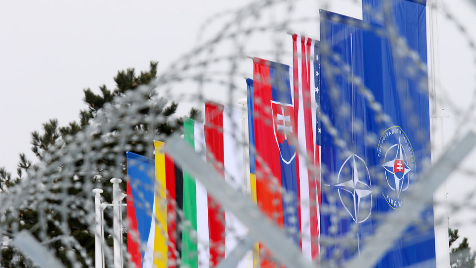 Испания перебросила войска и технику в Восточную Европу для защиты от России