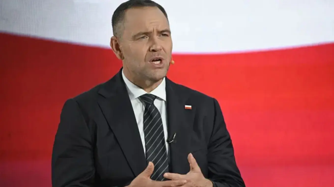 Президент Польши продлил закон о помощи украинским беженцам