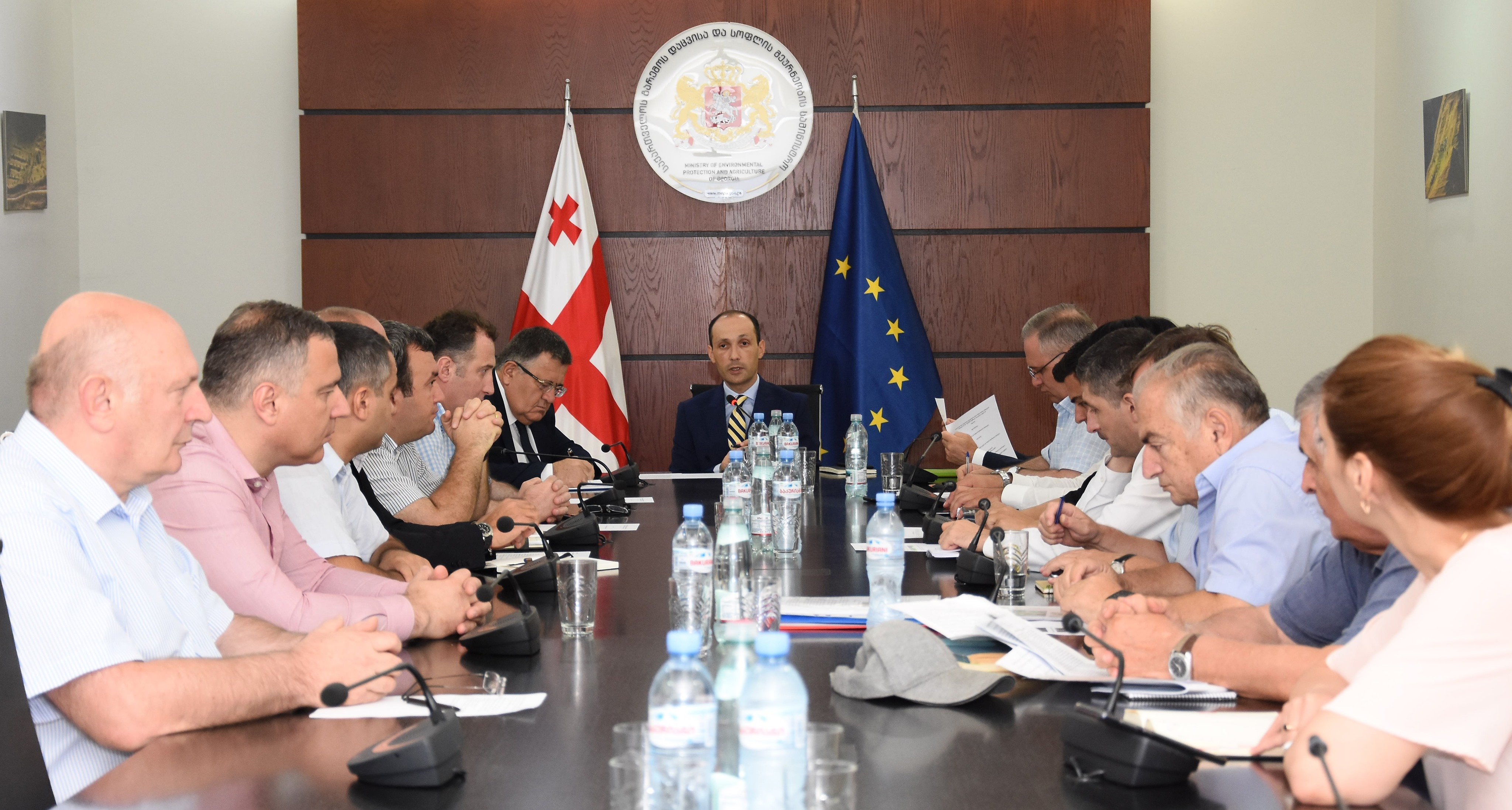 ფერმერები წელს თხილის კარგ მოსავალს ელოდებიან