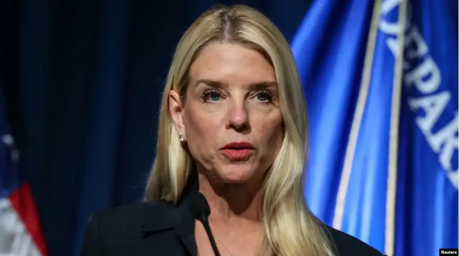 Трамп уволил генпрокурора США Пэм Бонди