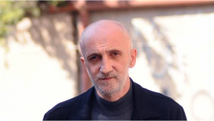 "წავიდნენ ევროპაში, იყიდეს ძვირადღირებული მათრახი და ყოველდღე ზურგში ირტყამენ"