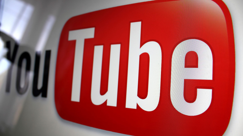 Россияне пожаловались на полную блокировку YouTube