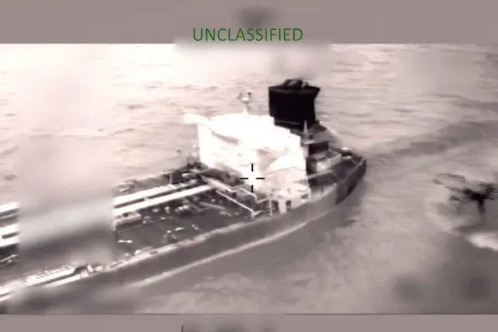 აშშ კარიბის ზღვაში რუსეთის “ჩრდილოვანი ფლოტის” კიდევ ერთი გემის დაკავებას ადასტურებს