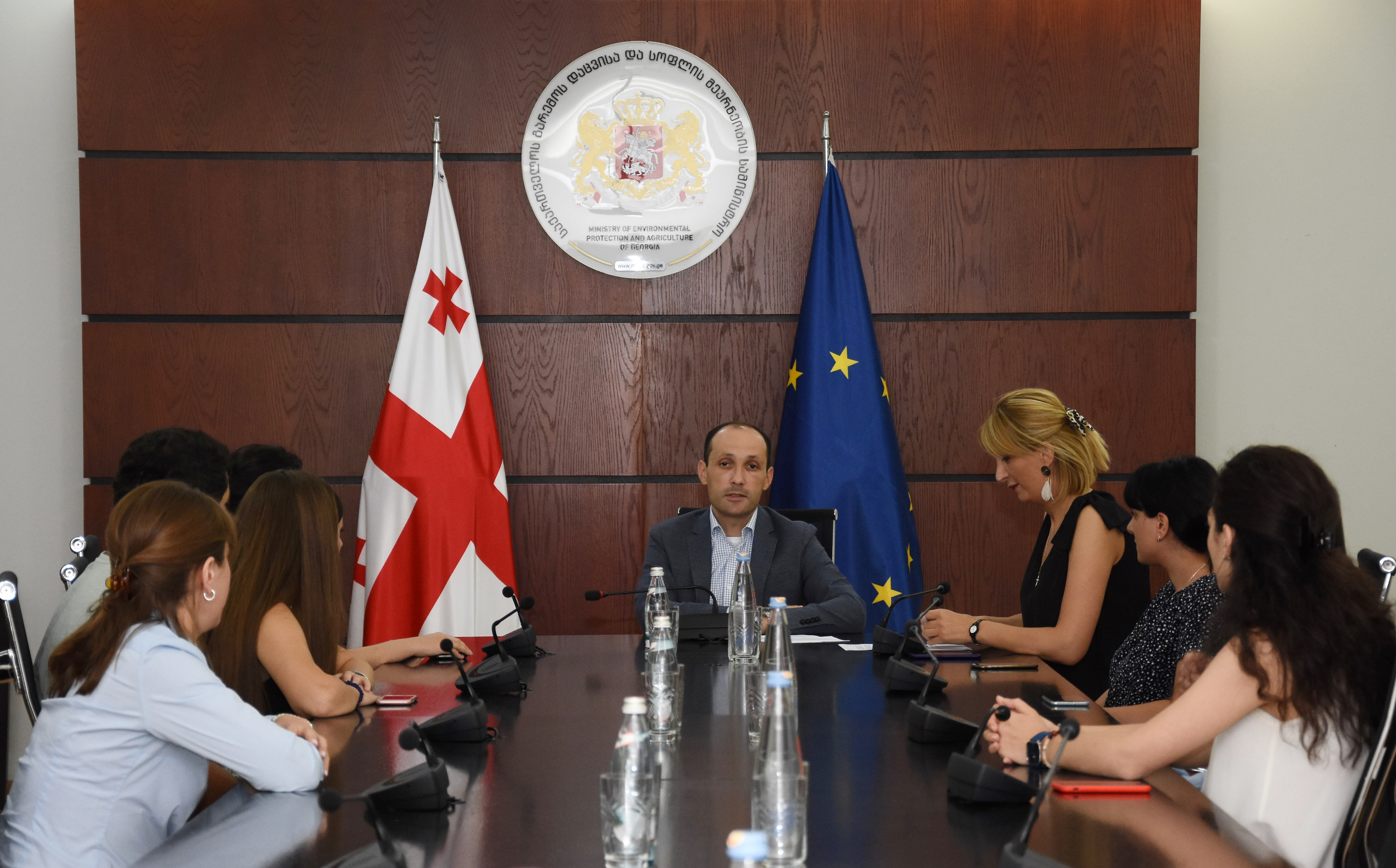 ახალგაზრდები სტაჟირების კურსის გავლის შემდეგ სამინისტროში დასაქმდნენ