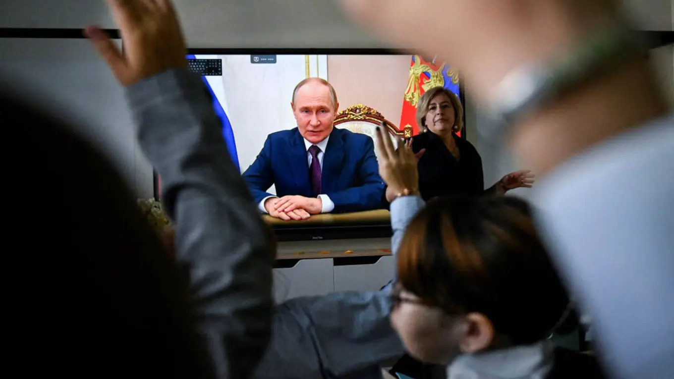 Учителям в российских школах запретили использовать термины «толерантность» и «семейное насилие»