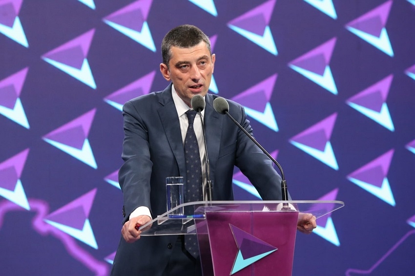 გახარია: ივანიშვილს მთავრობის წარმომადგენელი პერსონალურ შიკრიკად ჰყავს გაგზავნილი აშშ-ში, შიკრიკს შიკრიკზე აგზავნიან, იქნებ როგორმე გაიგონ იქ რა ხდება