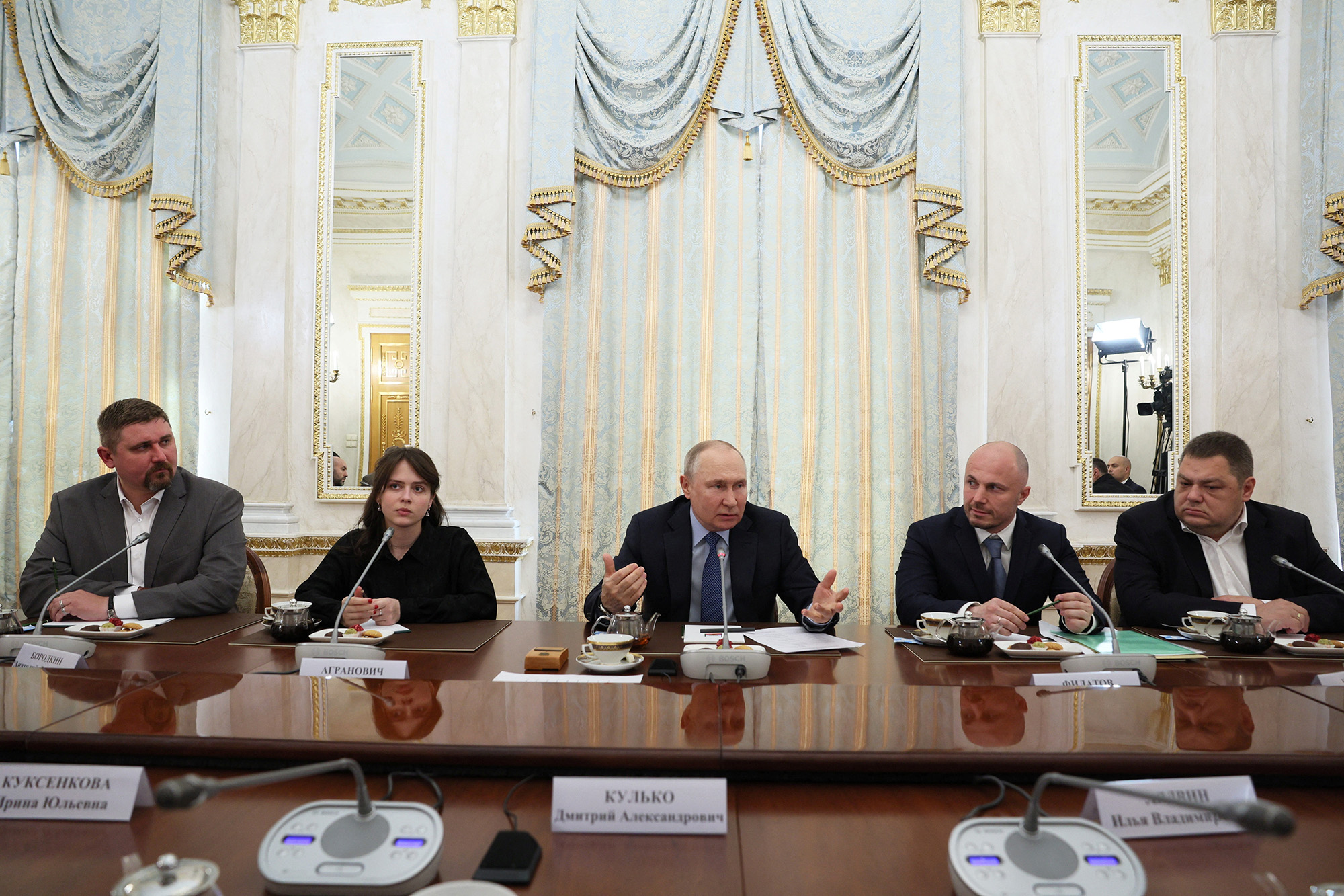 Putin: no need for martial law in Russia