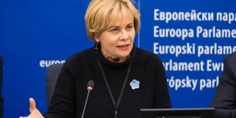 Евродепутат: запрет оппозиционных партий обязательно вызовет ответную реакцию со стороны ЕС