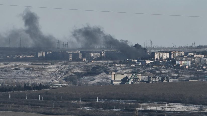 Ukraine claims 100 Russian soldiers killed in strike near Soledar