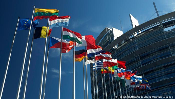 Европарламент добивается существенных экономических санкций против Минска