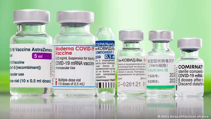 ЕС обвиняет Россию в подрыве доверия к "западным" вакцинам