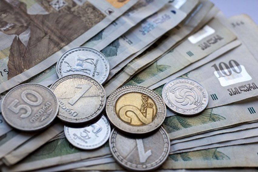 1 აშშ დოლარი 2.8577 ლარი ღირს, 1 ევრო - 3.1498 ლარი