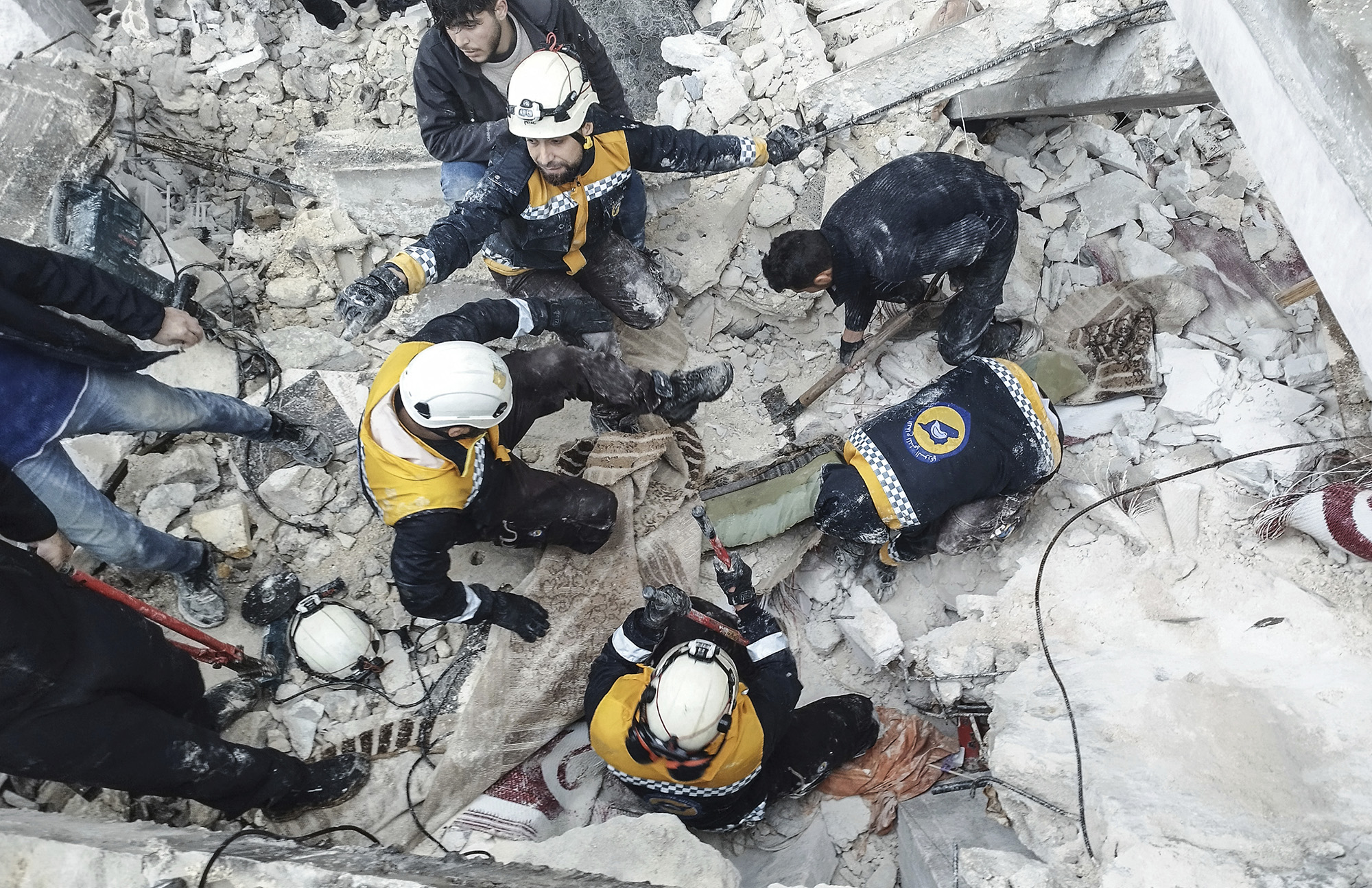 Combined death toll rises above 1,500 after devastating earthquake