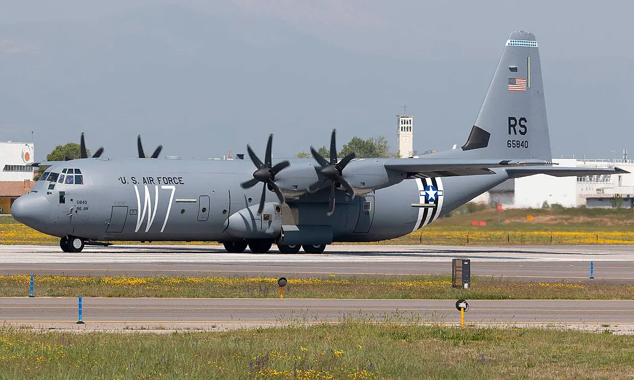 თბილისში ბოლო ერთ კვირაში ორი ამერიკული სამხედრო თვითმფრინავი ჩამოფრინდა