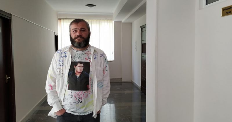 ზაზა სარალიძე პრეზიდენტს მოუწოდებს, შეიწყალოს მისი შვილის მკვლელობის საქმის ფიგურანტები